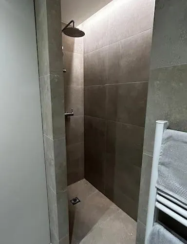 Juan-les-pins A 50m Апартаменты *